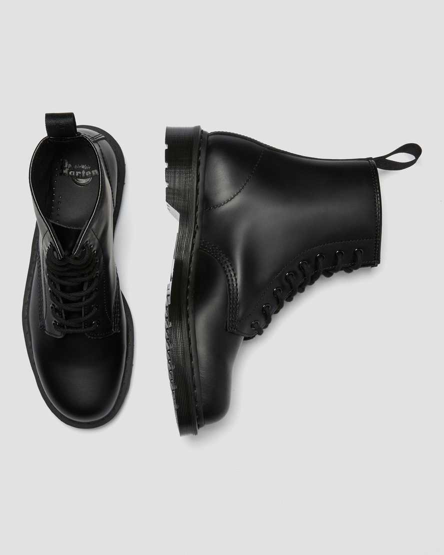 stivali con lacci da uomo dr martens 1460 mono smooth neri