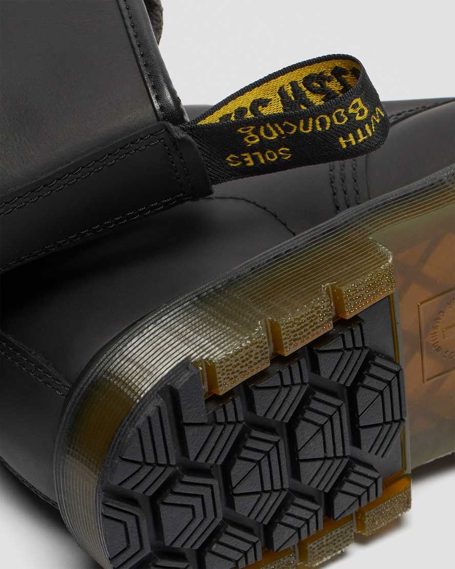 stivali con lacci da uomo dr martens 1460 dms wintergrip neri