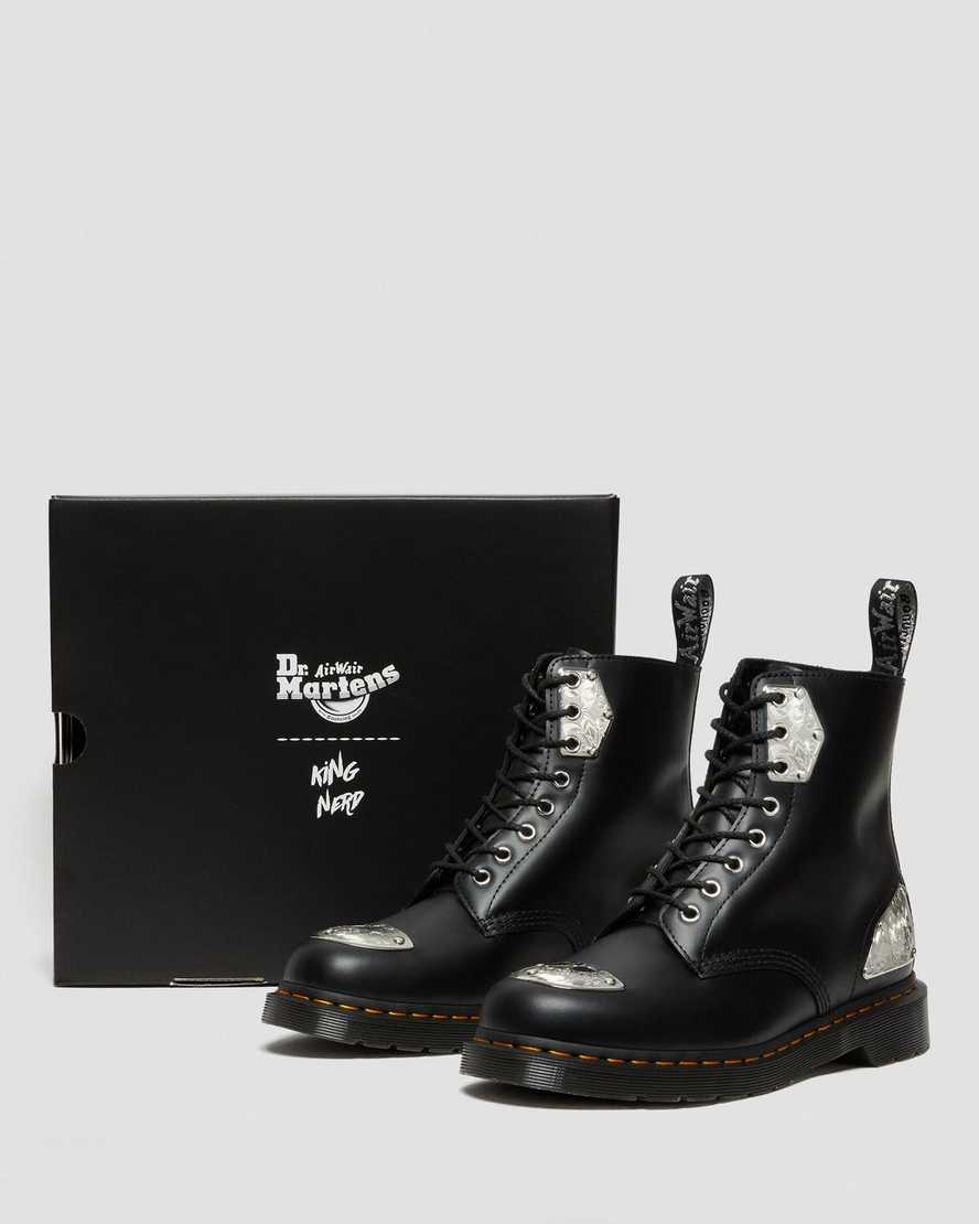 stivali con lacci dr martens king nerd 1460 da donna neri