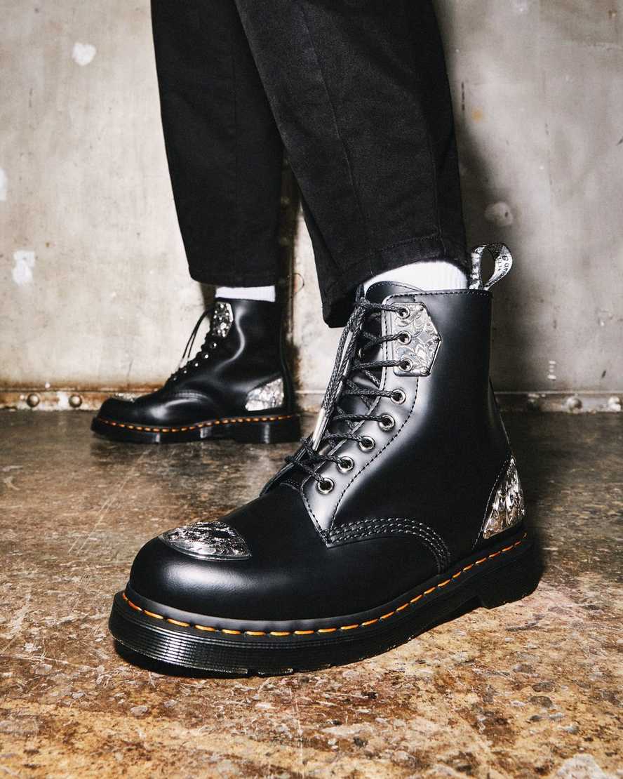 stivali con lacci dr martens king nerd 1460 da donna neri